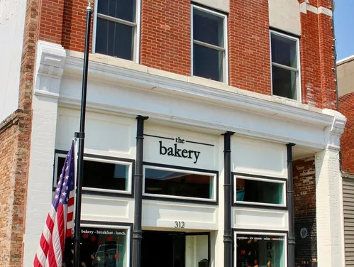 Bakery on Broadway storefront