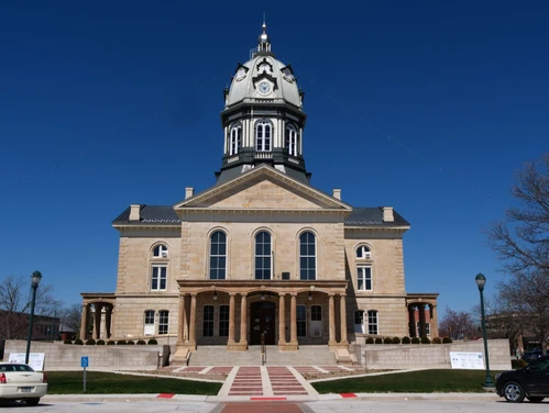 Winterset town square