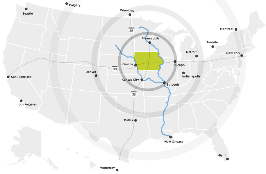 Map of the USA with Iowa highlighted in green